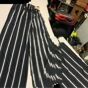 Striped Wide-Leg Pants - Black & White